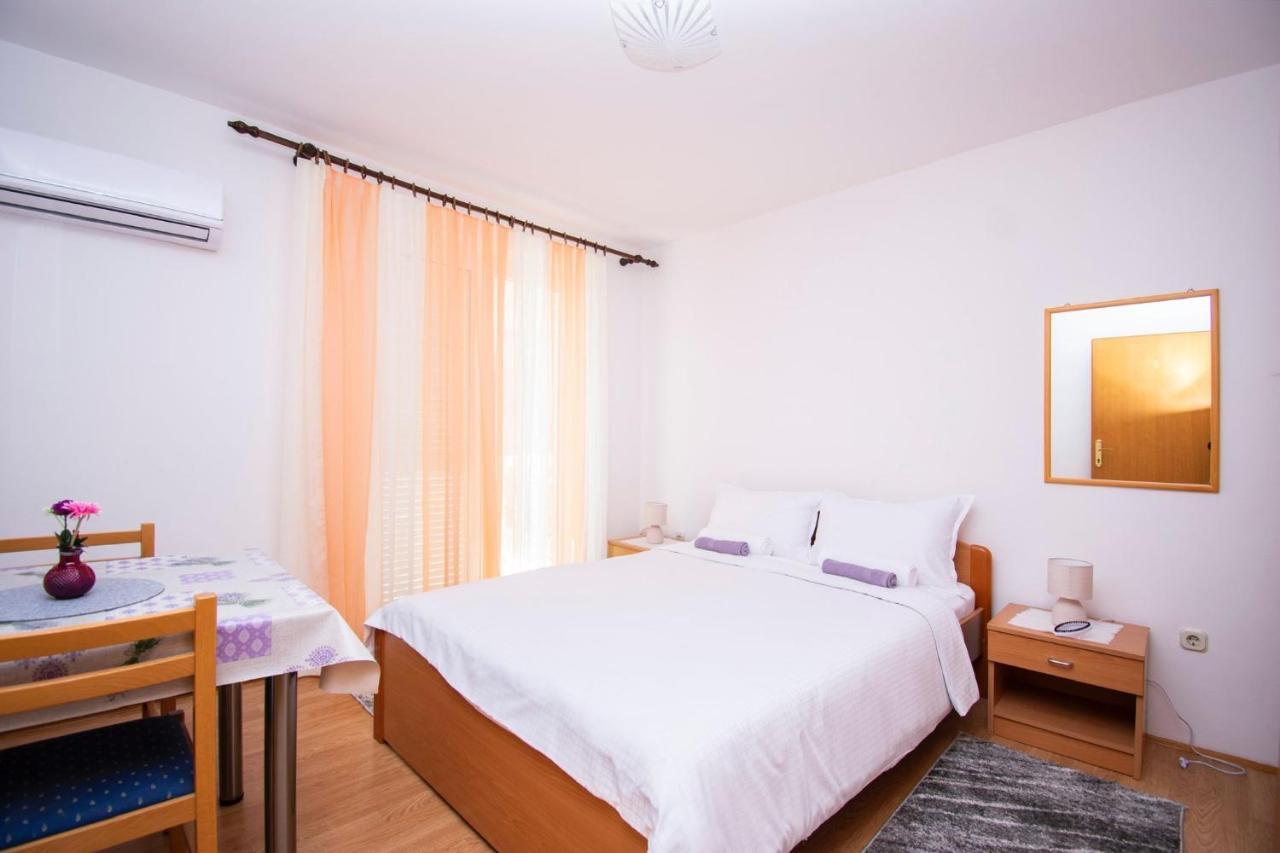 Family Holiday Apartments Lucia Vodice Dış mekan fotoğraf